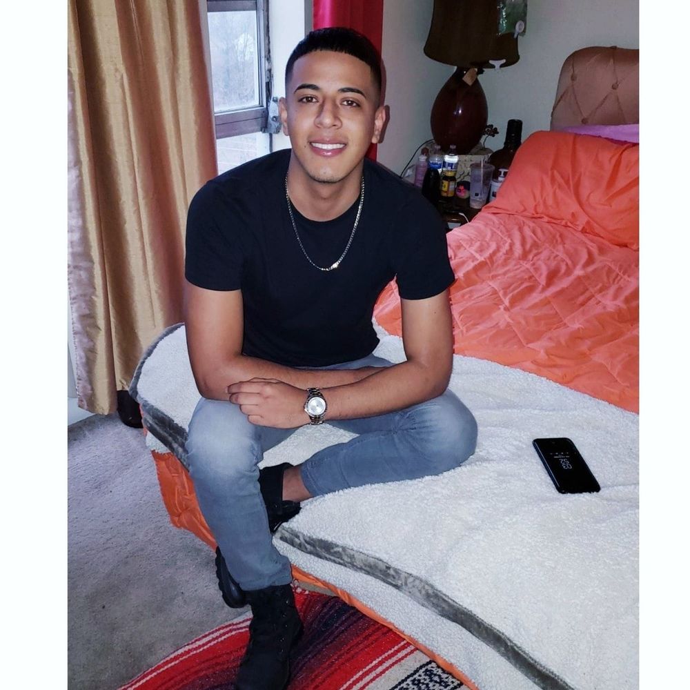 Meet your Posher, Brandon